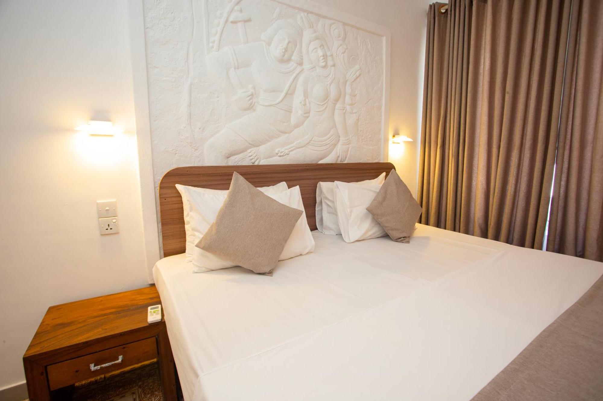 Lucky Seven Hikkaduwa Hotel Eksteriør billede